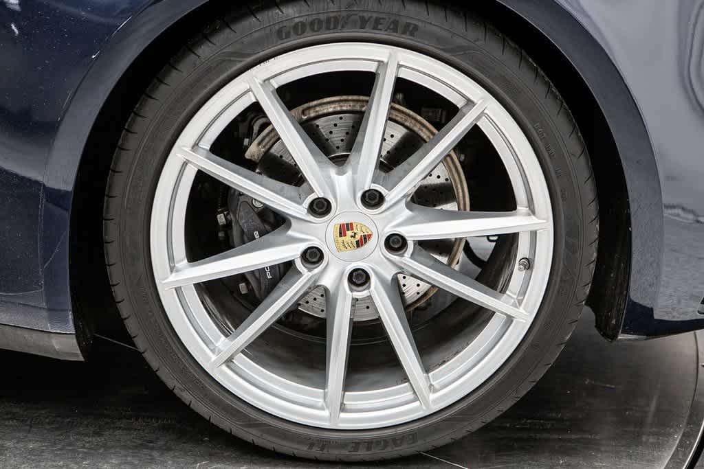 Thumbnail: 2021 Porsche 911 - 19