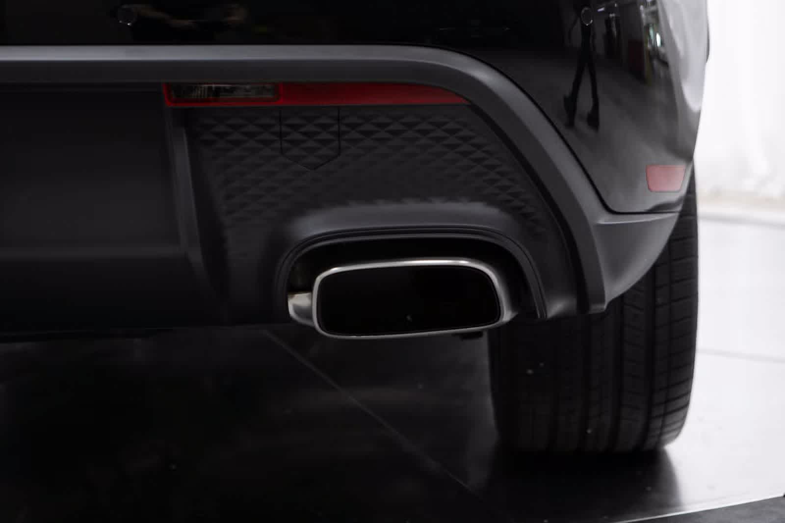 Thumbnail: 2026 Porsche Macan - 20