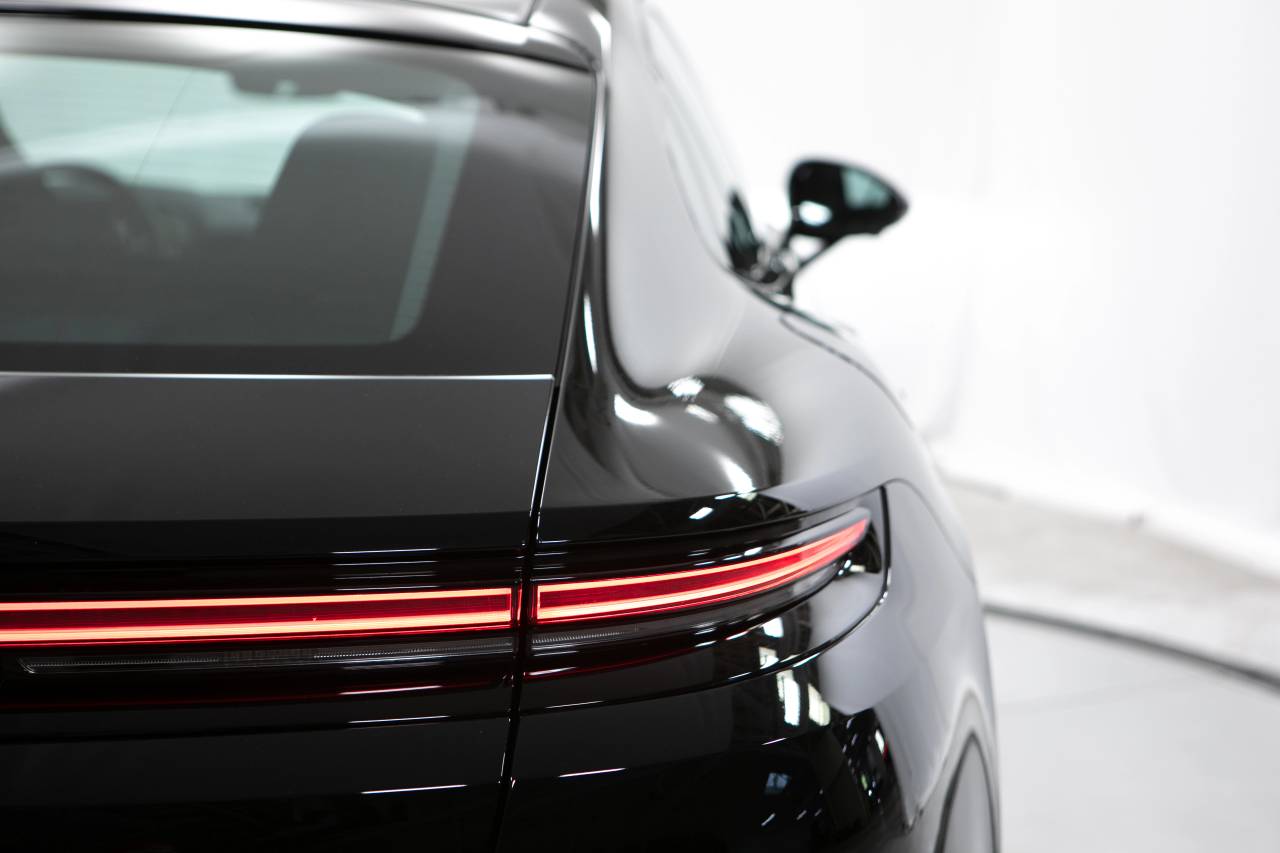 Thumbnail: 2025 Porsche Panamera - 20