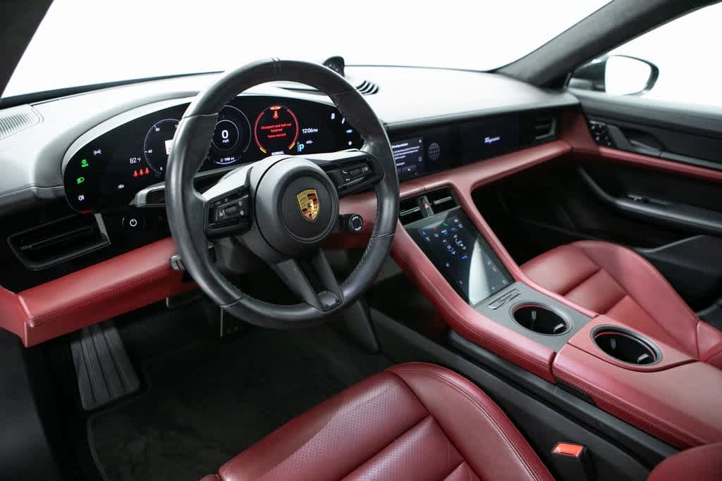 Thumbnail: 2021 Porsche Taycan - 4