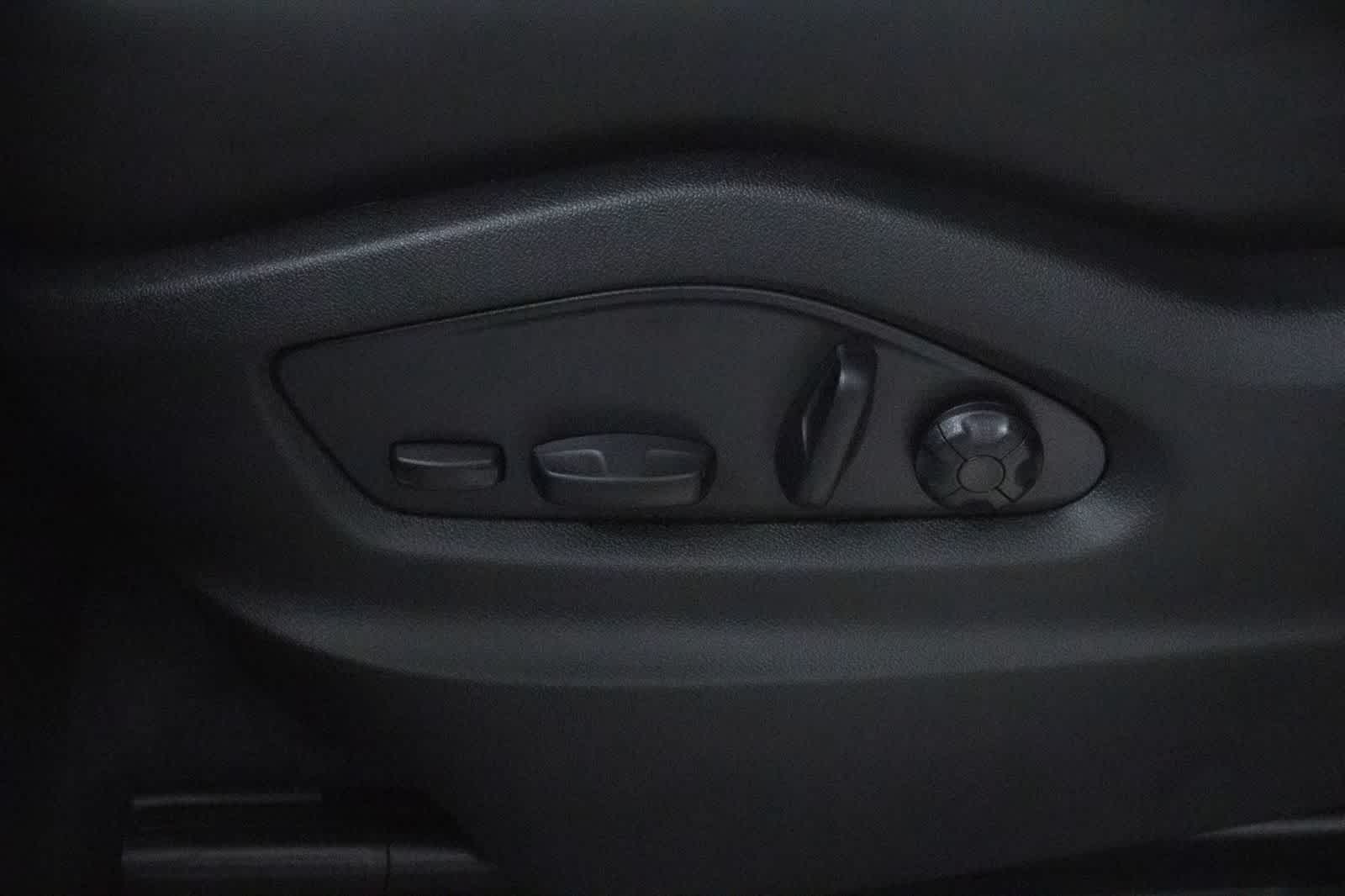 Thumbnail: 2025 Porsche Cayenne - 24