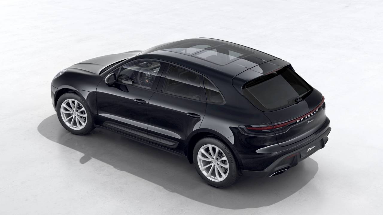 Thumbnail: 2026 Porsche Macan - 4