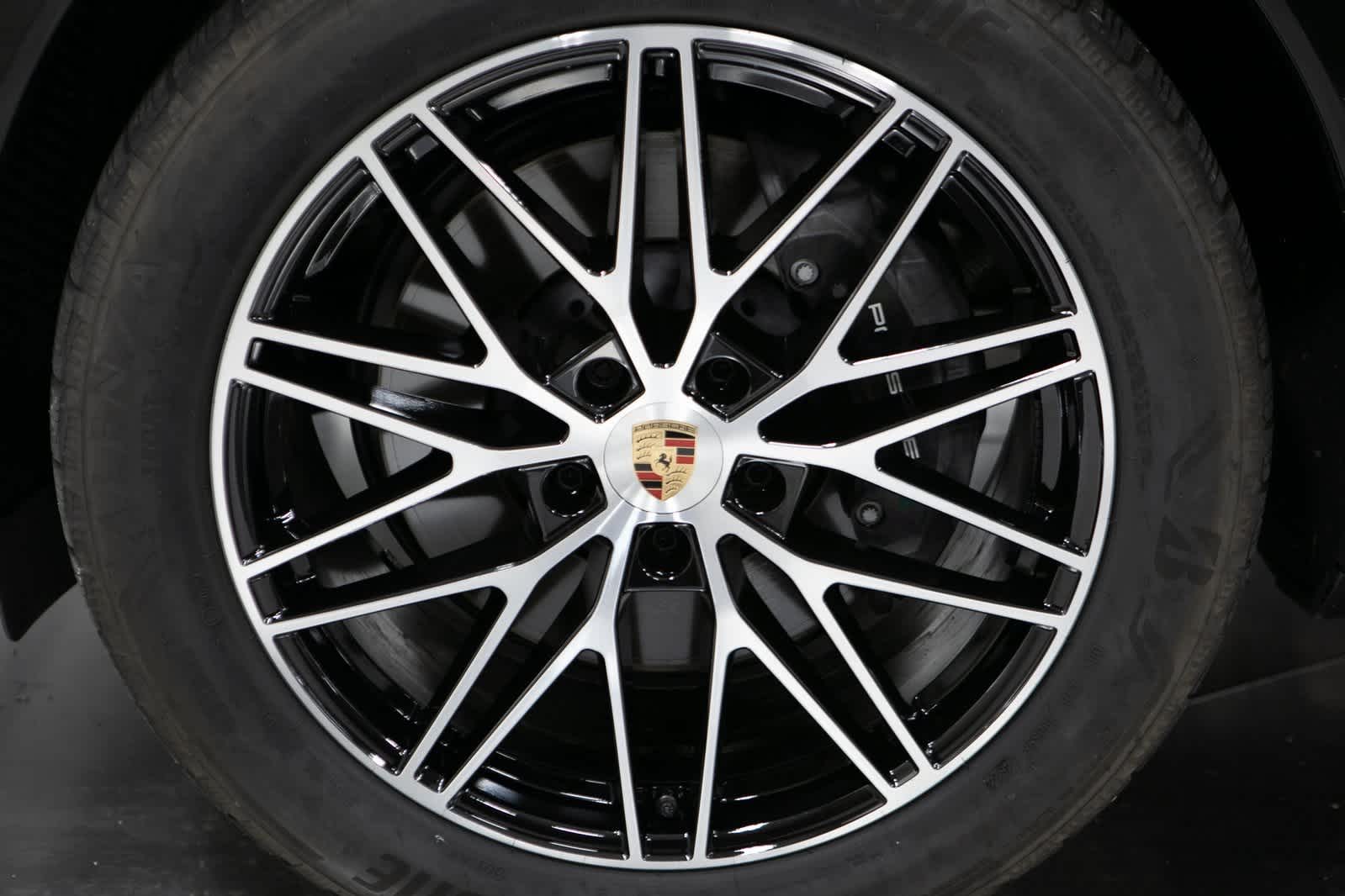 Thumbnail: 2025 Porsche Cayenne - 11