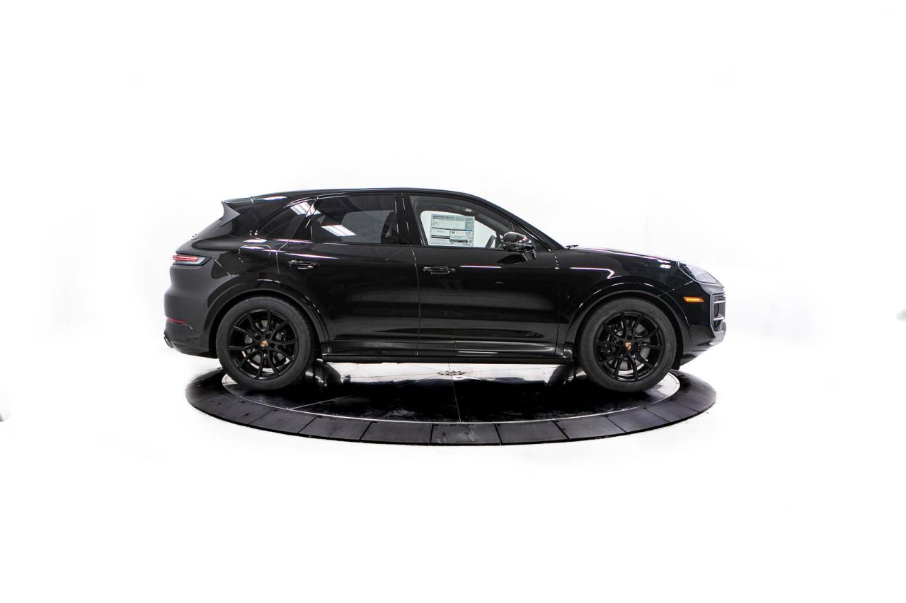 Thumbnail: 2026 Porsche Cayenne - 8