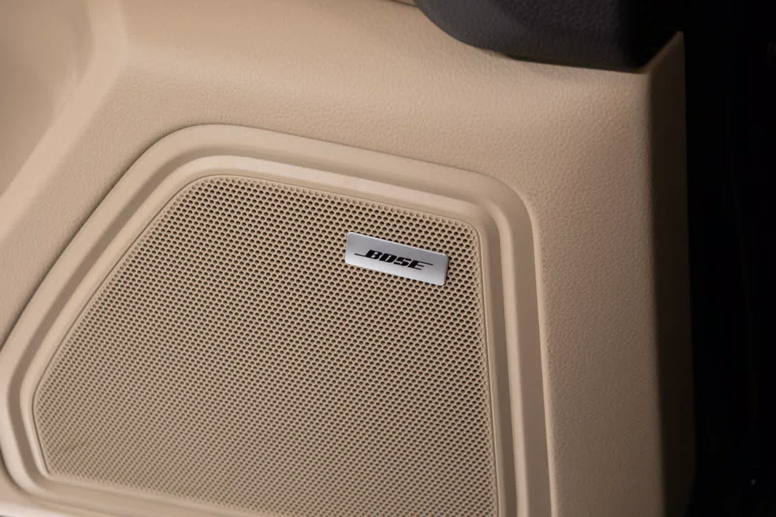 Thumbnail: 2026 Porsche Macan - 34