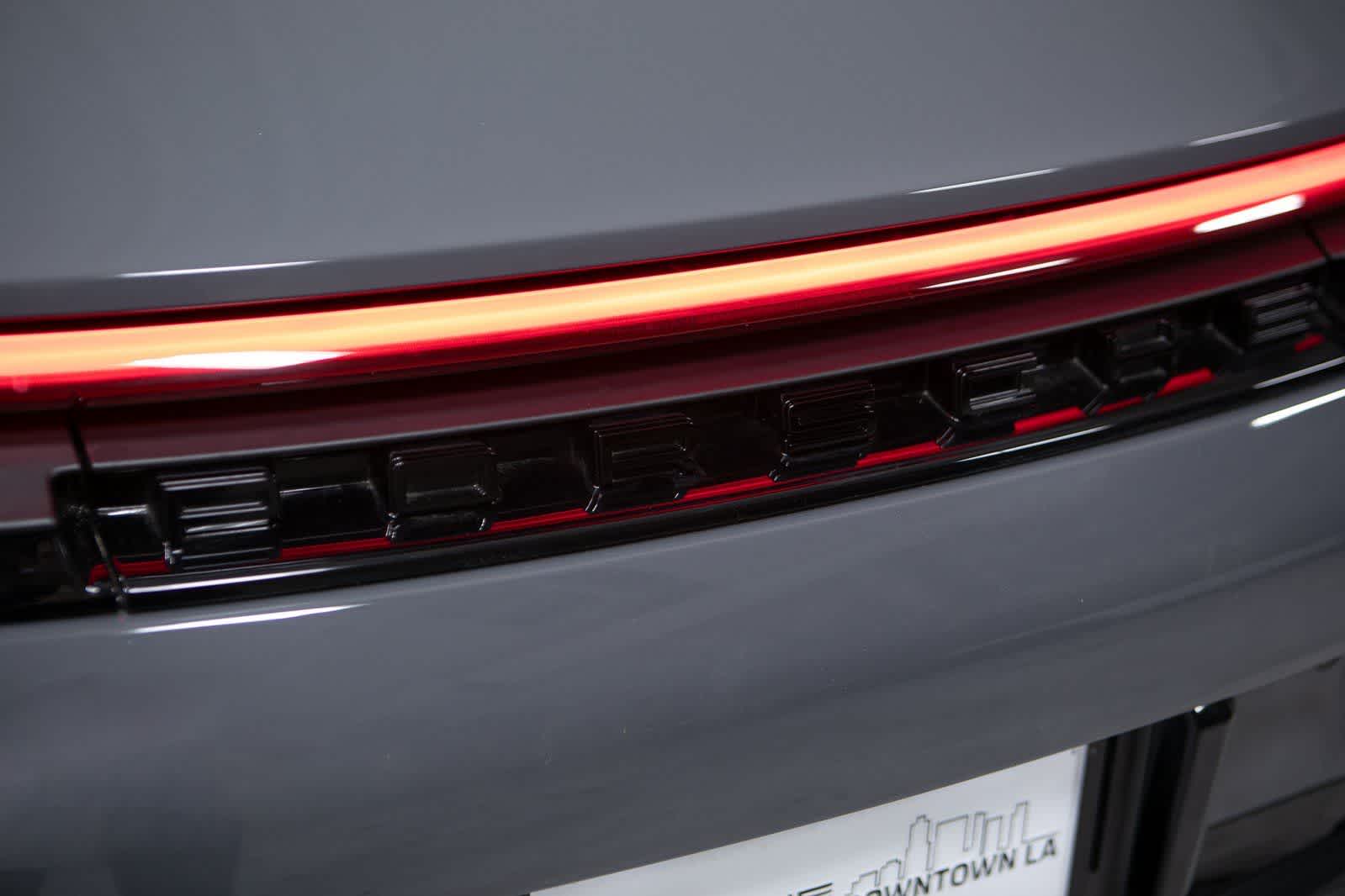 Thumbnail: 2025 Porsche 911 - 33