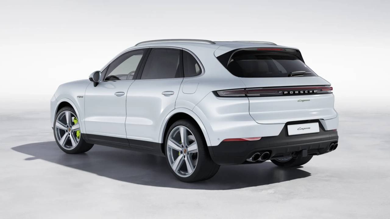 Thumbnail: 2025 Porsche Cayenne - 3