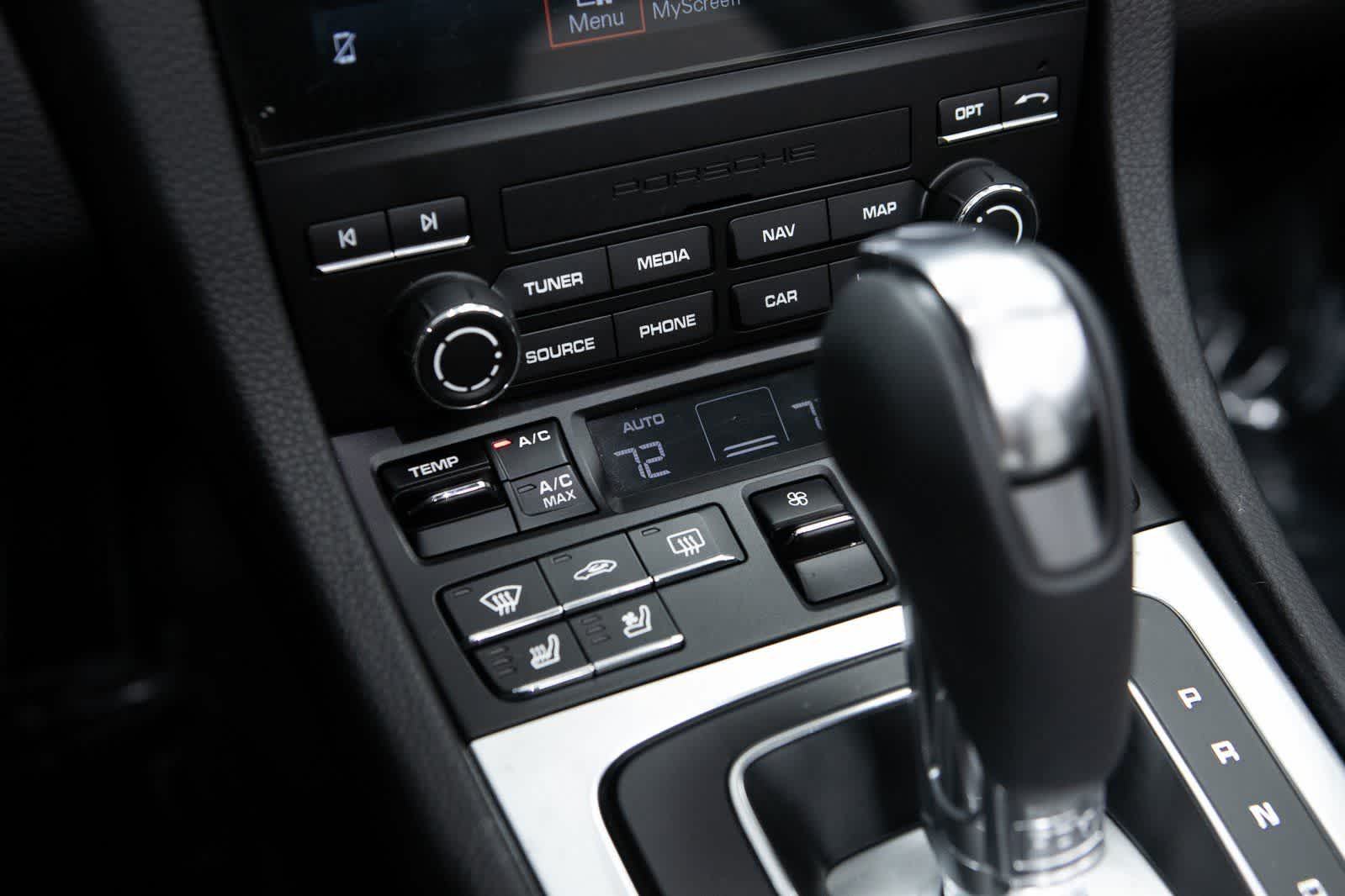 Thumbnail: 2025 Porsche 718 Boxster - 21