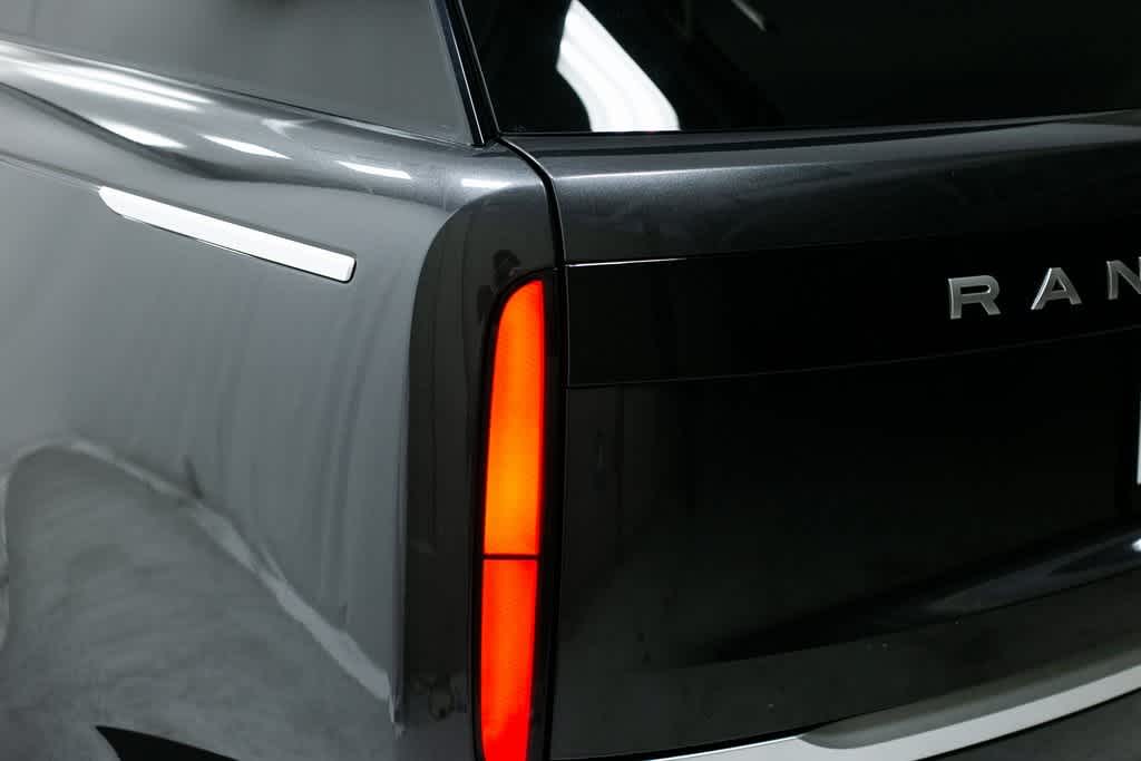 Thumbnail: 2023 Land Rover Range Rover - 33