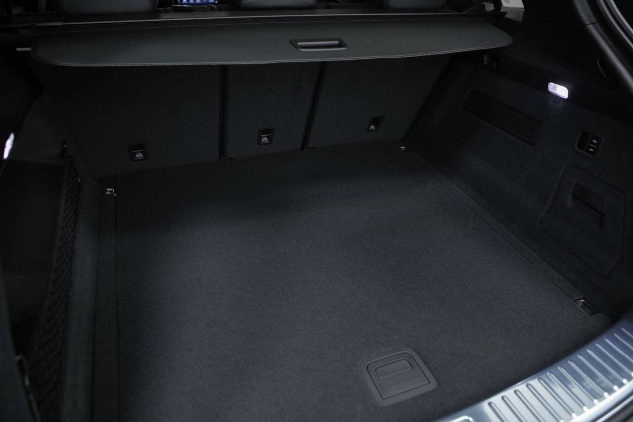 Thumbnail: 2026 Porsche Cayenne - 40