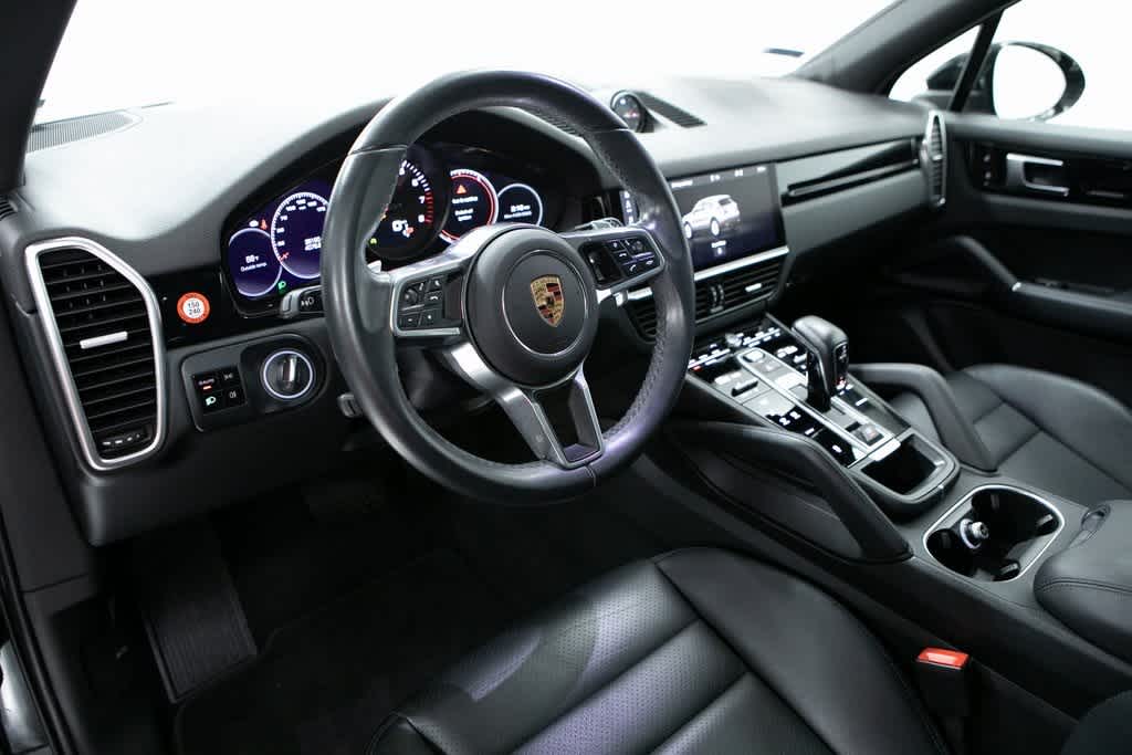 2021 Porsche Cayenne Base photo 4