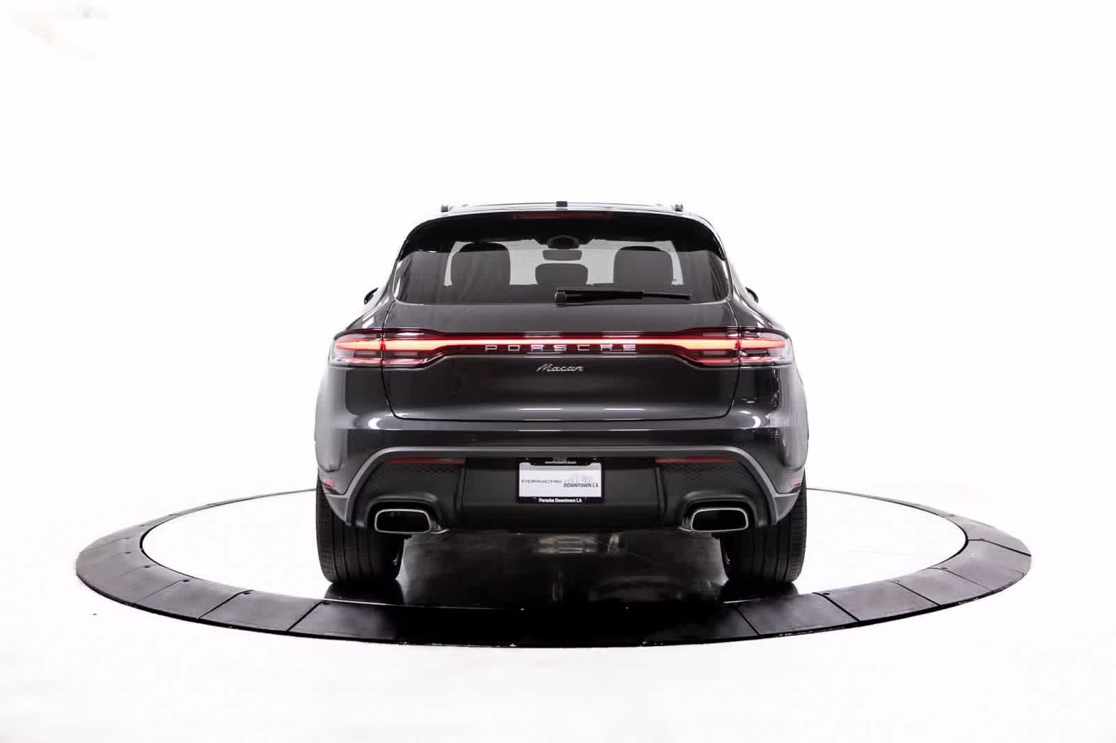Thumbnail: 2026 Porsche Macan - 6