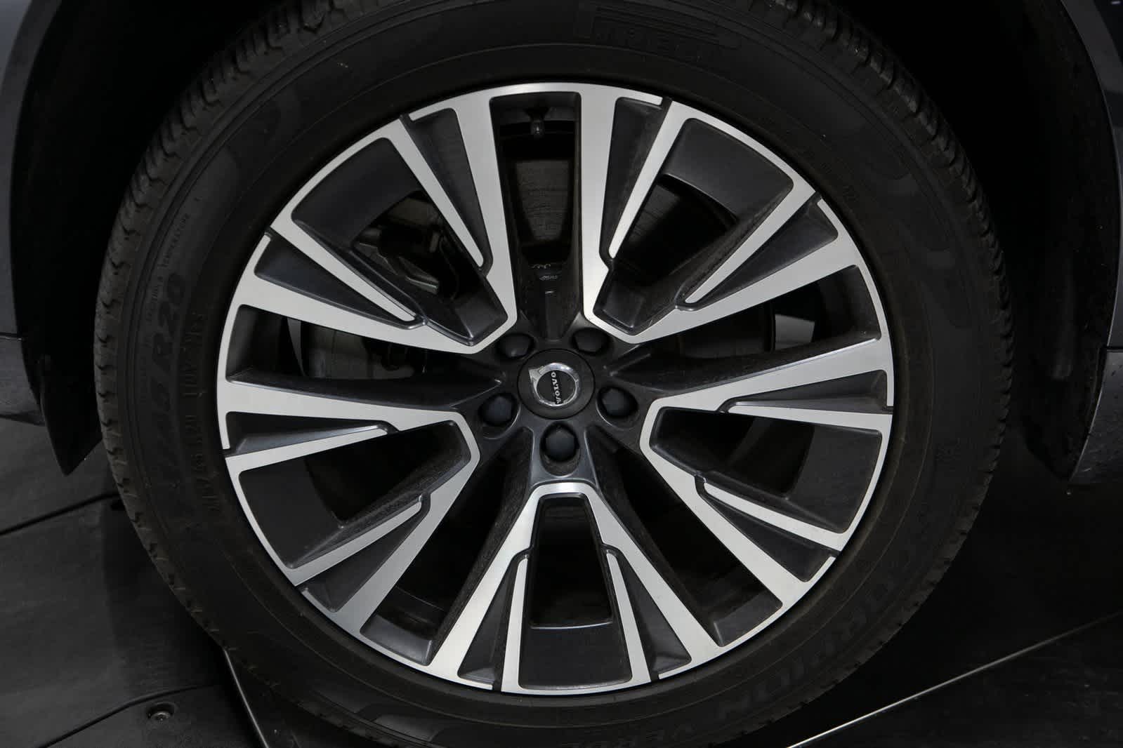 Thumbnail: 2022 Volvo XC90 - 11