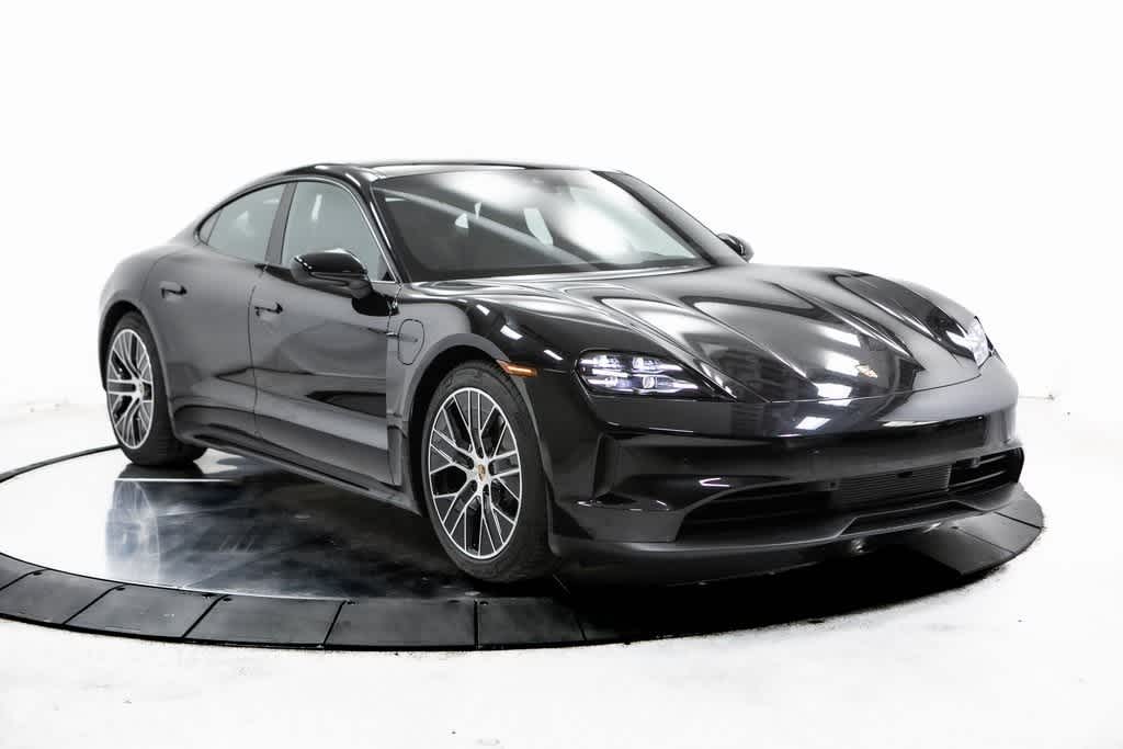 Thumbnail: 2025 Porsche Taycan - 9