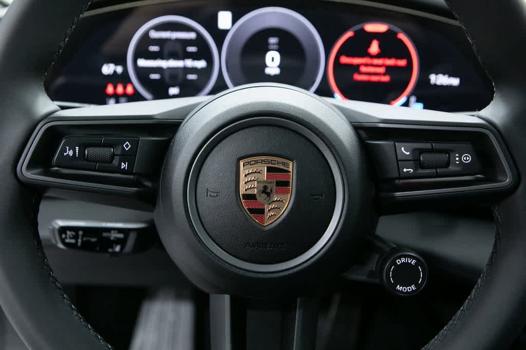 Thumbnail: 2025 Porsche Taycan - 14
