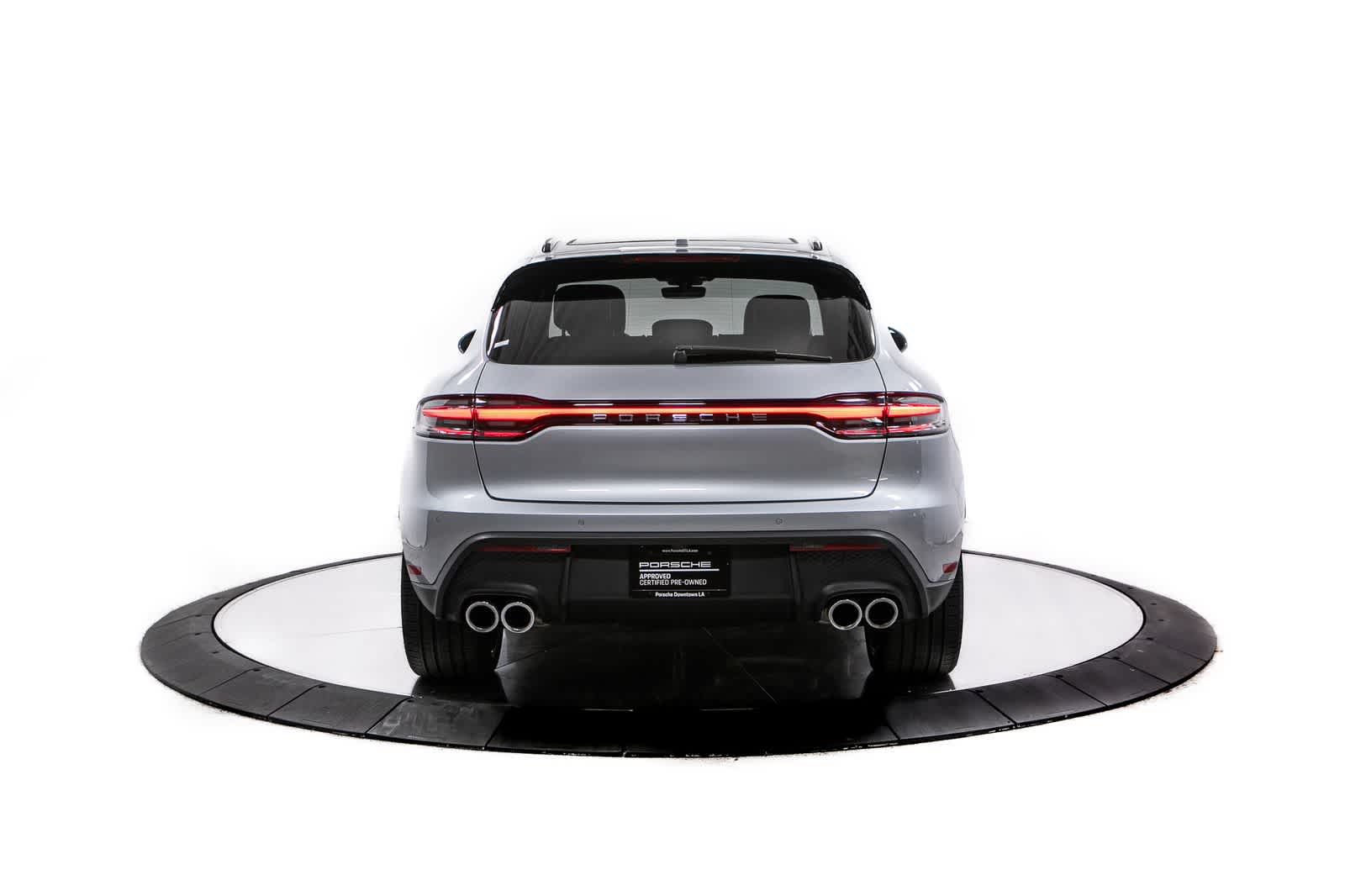 Thumbnail: 2026 Porsche Macan - 6