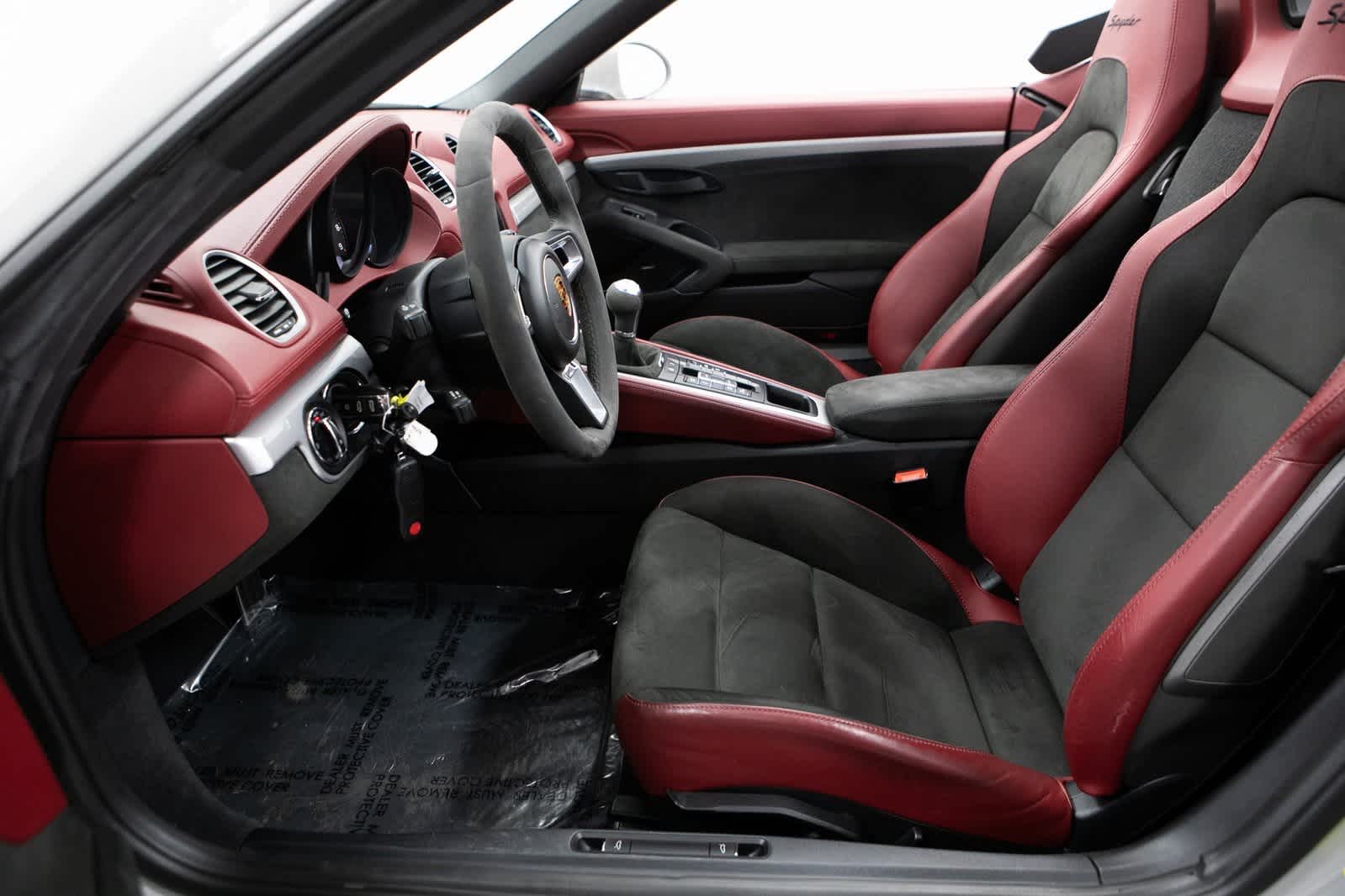 Thumbnail: 2022 Porsche  - 16