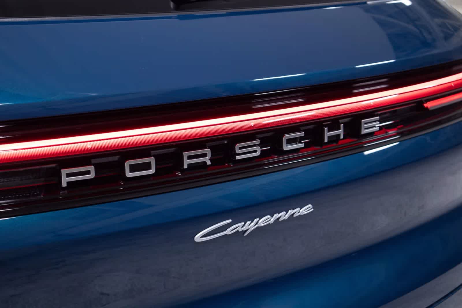 Thumbnail: 2025 Porsche Cayenne - 18