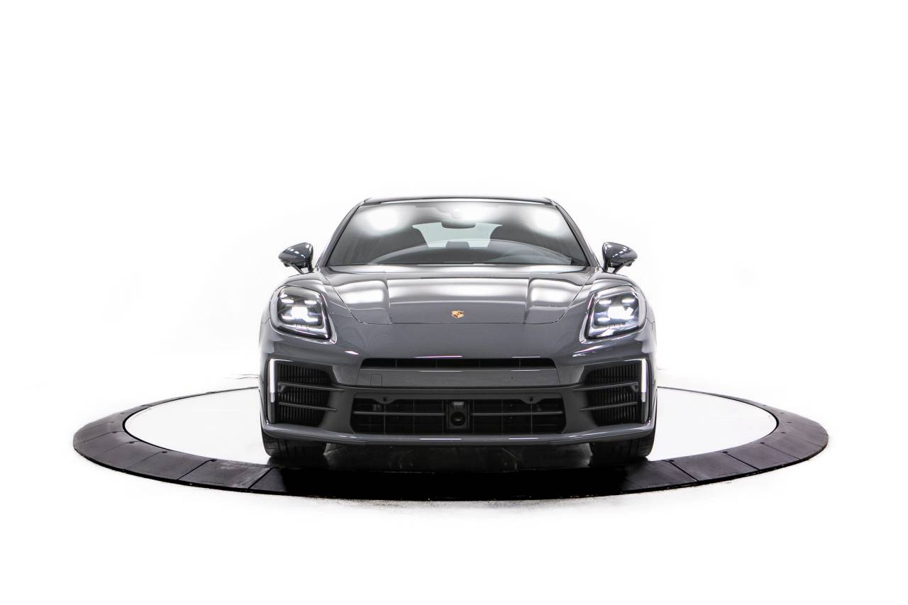 Thumbnail: 2026 Porsche Panamera - 10