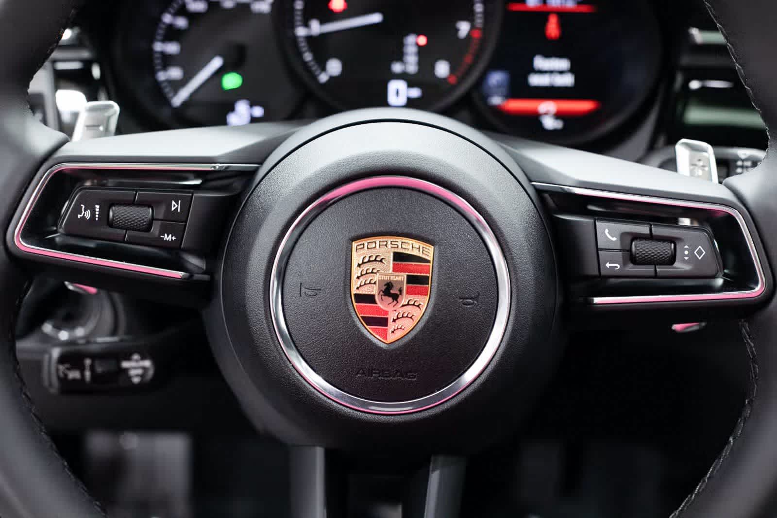 Thumbnail: 2025 Porsche Macan - 14