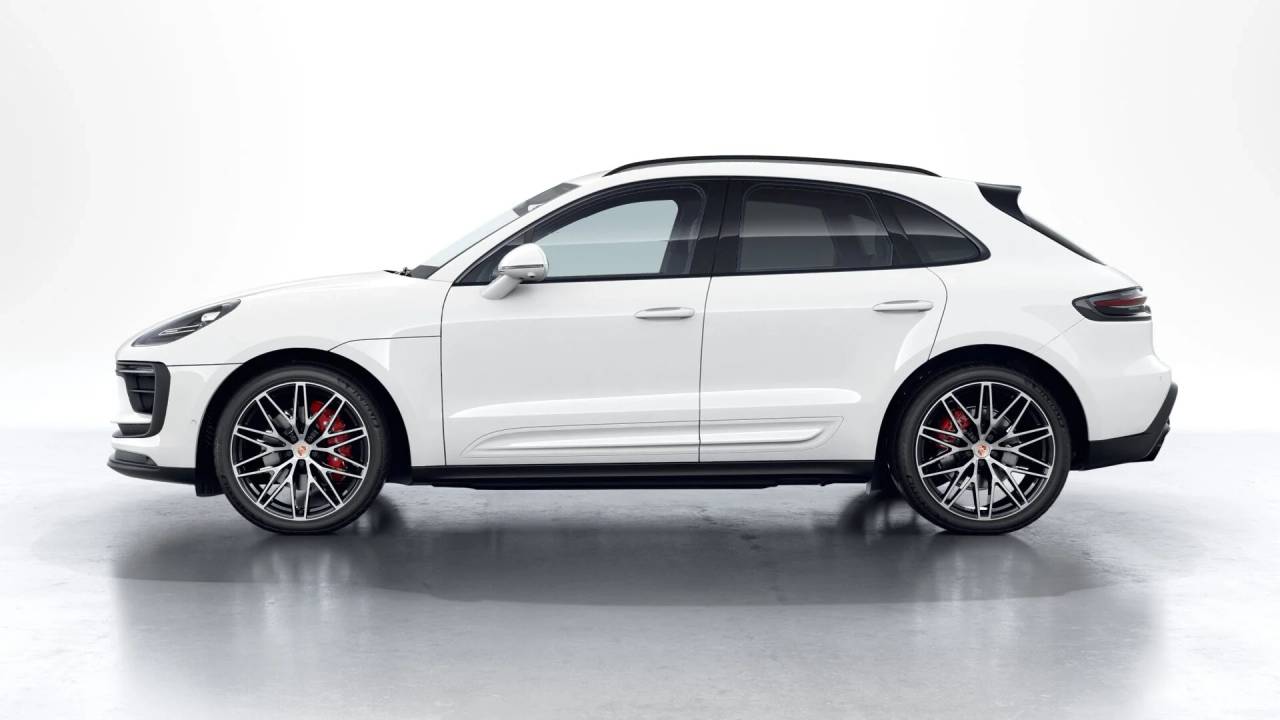 2026 Porsche Macan S photo 2