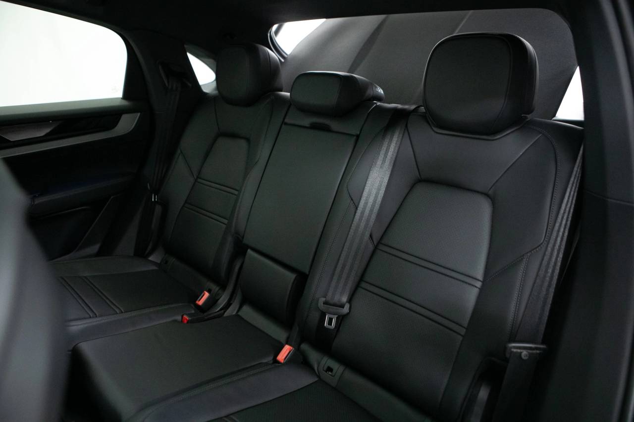 Thumbnail: 2026 Porsche  - 38