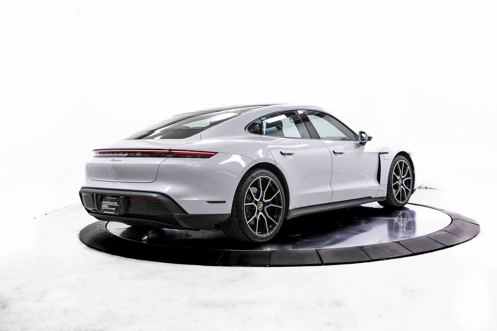 Thumbnail: 2024 Porsche Taycan - 7