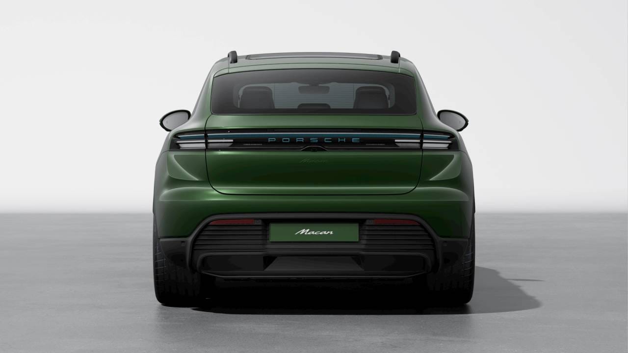 Thumbnail: 2026 Porsche Macan - 7