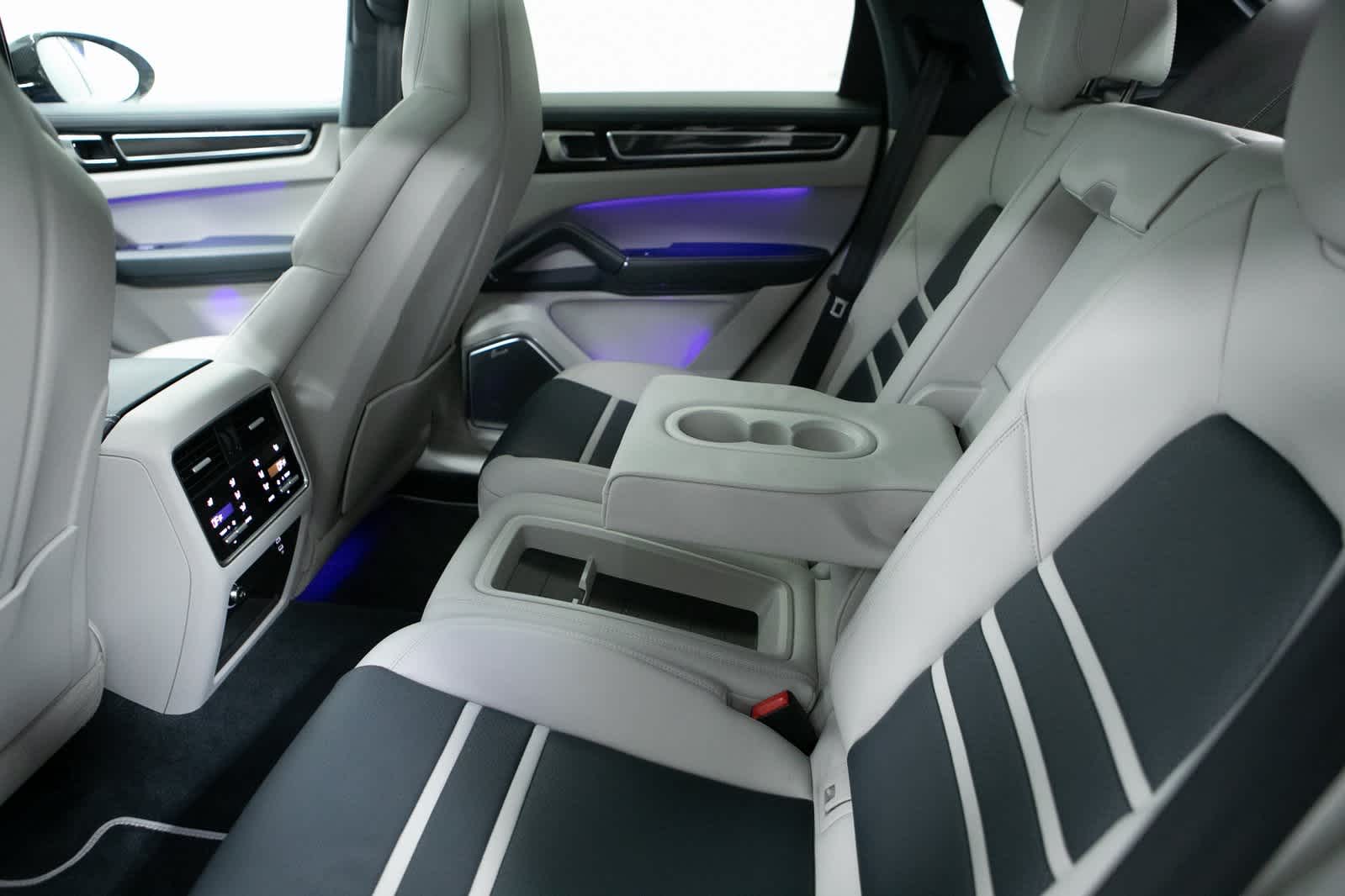 Thumbnail: 2023 Porsche Cayenne - 28