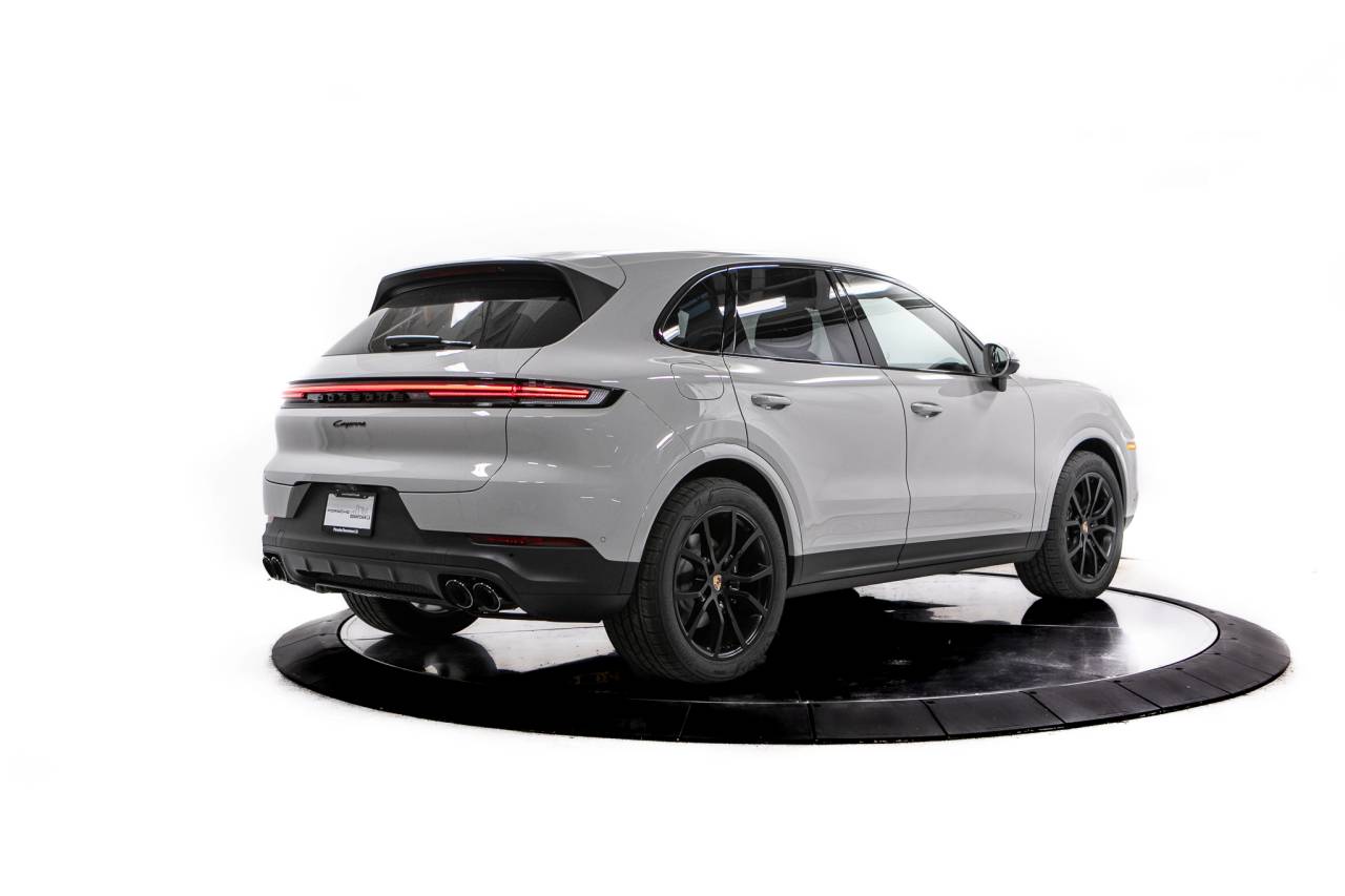 Thumbnail: 2026 Porsche Cayenne - 7