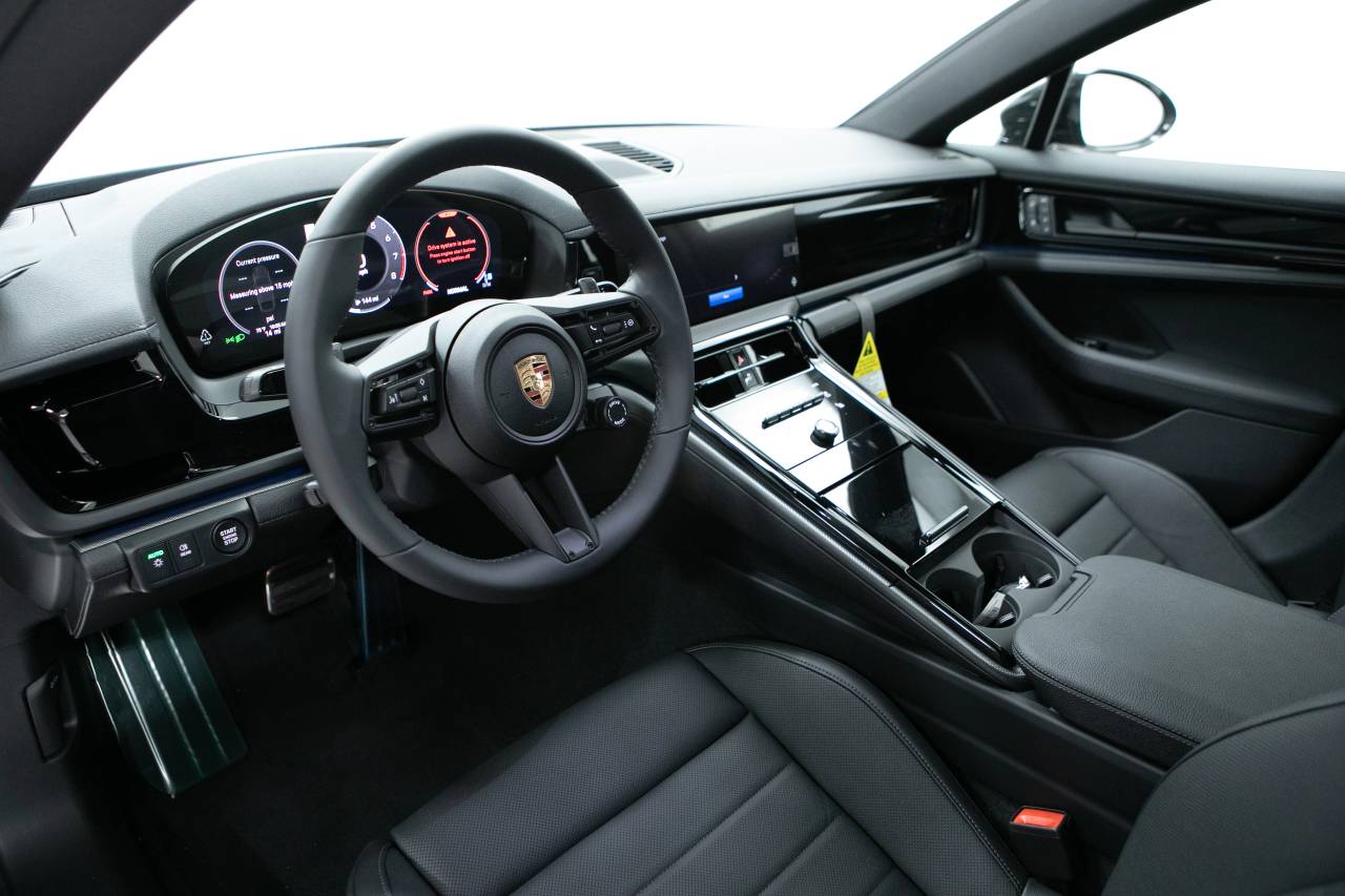 Thumbnail: 2025 Porsche Panamera - 7