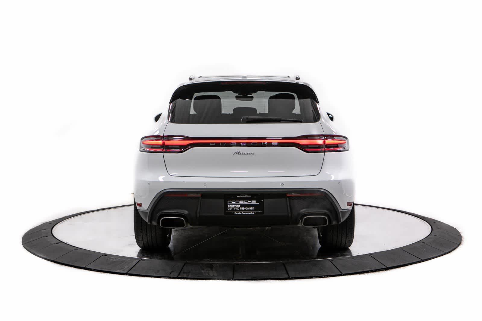 Thumbnail: 2023 Porsche Macan - 6