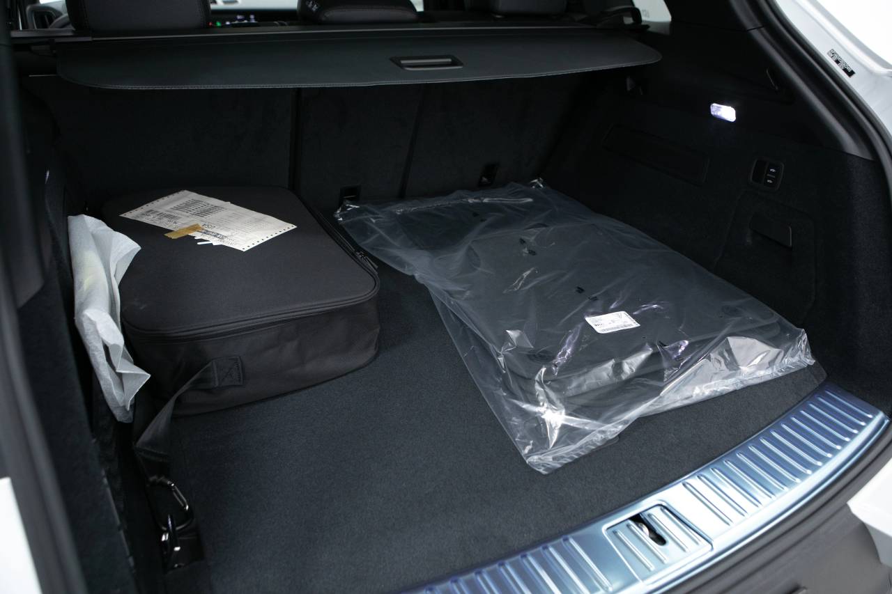 Thumbnail: 2025 Porsche Cayenne - 40