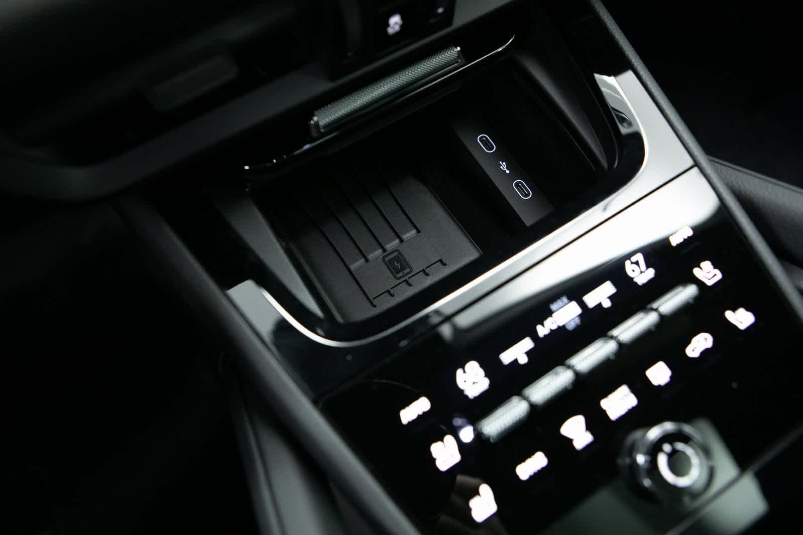 Thumbnail: 2024 Porsche Cayenne - 25