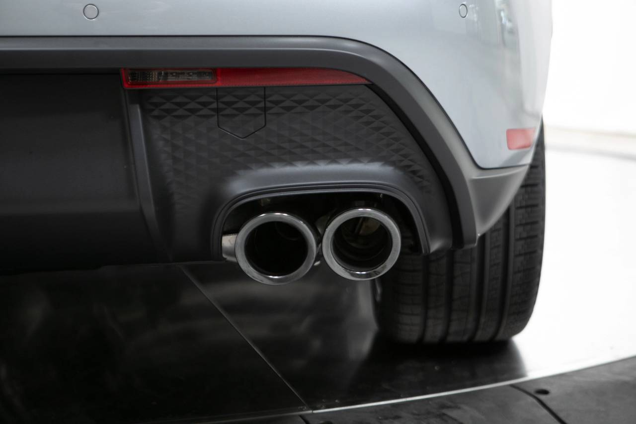 Thumbnail: 2026 Porsche Macan - 17