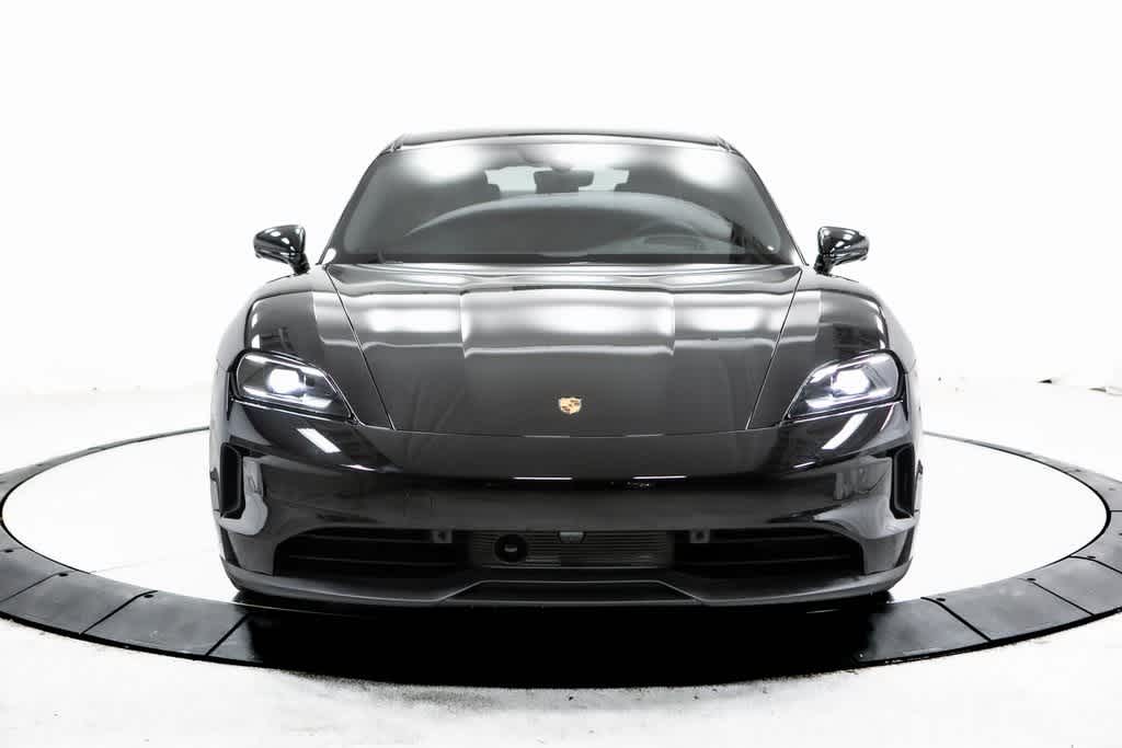 Thumbnail: 2025 Porsche Taycan - 10