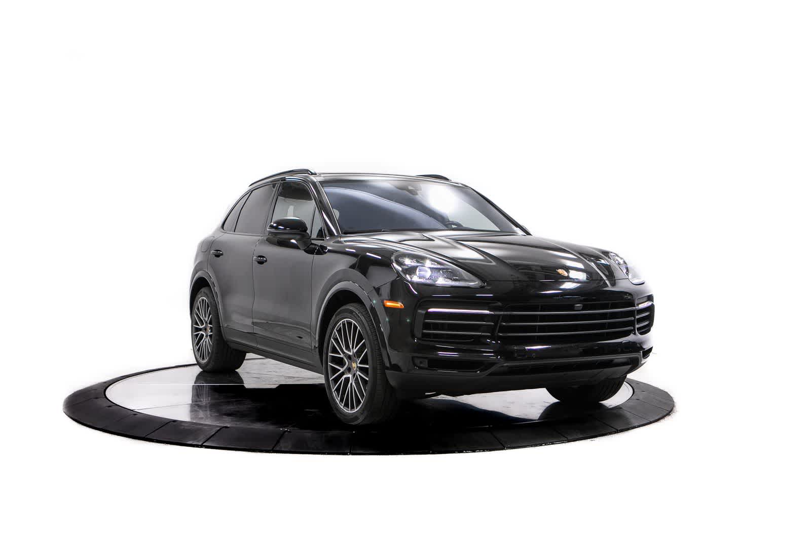Thumbnail: 2023 Porsche Cayenne - 9