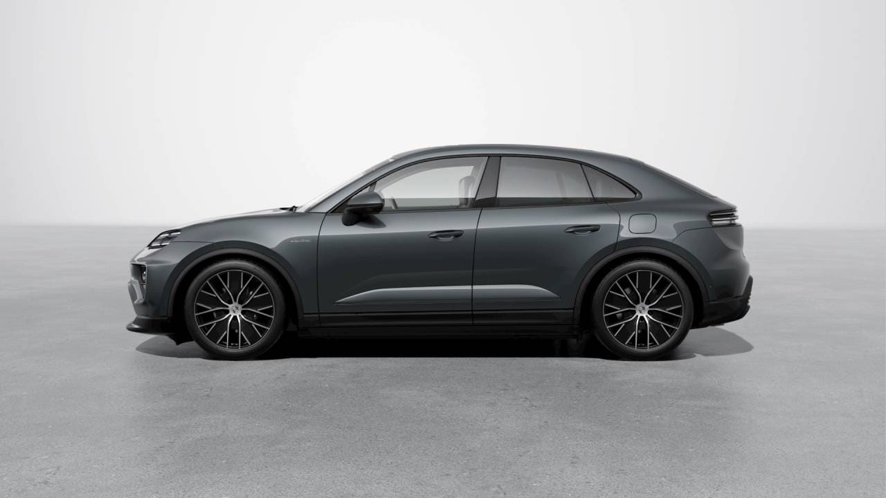 Thumbnail: 2026 Porsche Macan - 2