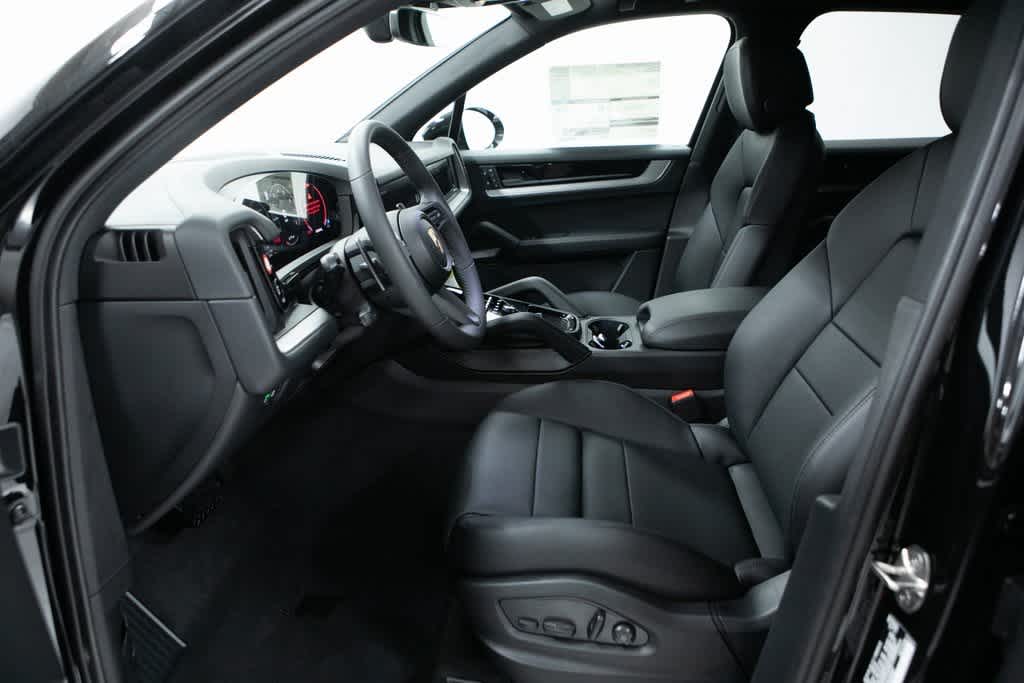 Thumbnail: 2025 Porsche Cayenne - 20