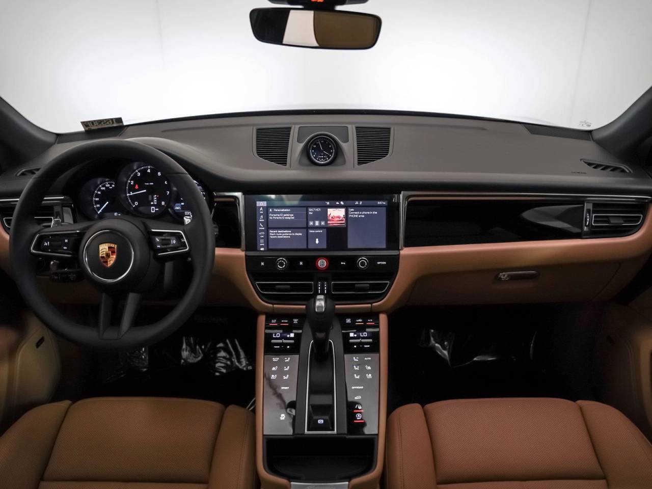 Thumbnail: 2025 Porsche Macan - 15