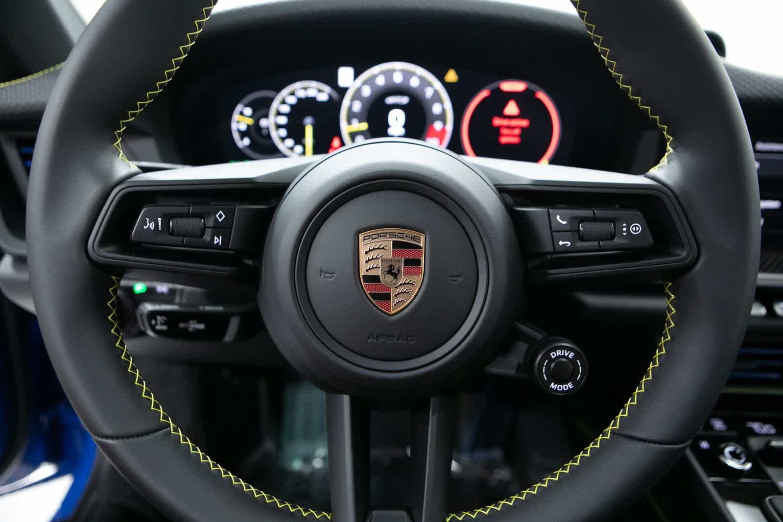 Thumbnail: 2025 Porsche 911 - 14