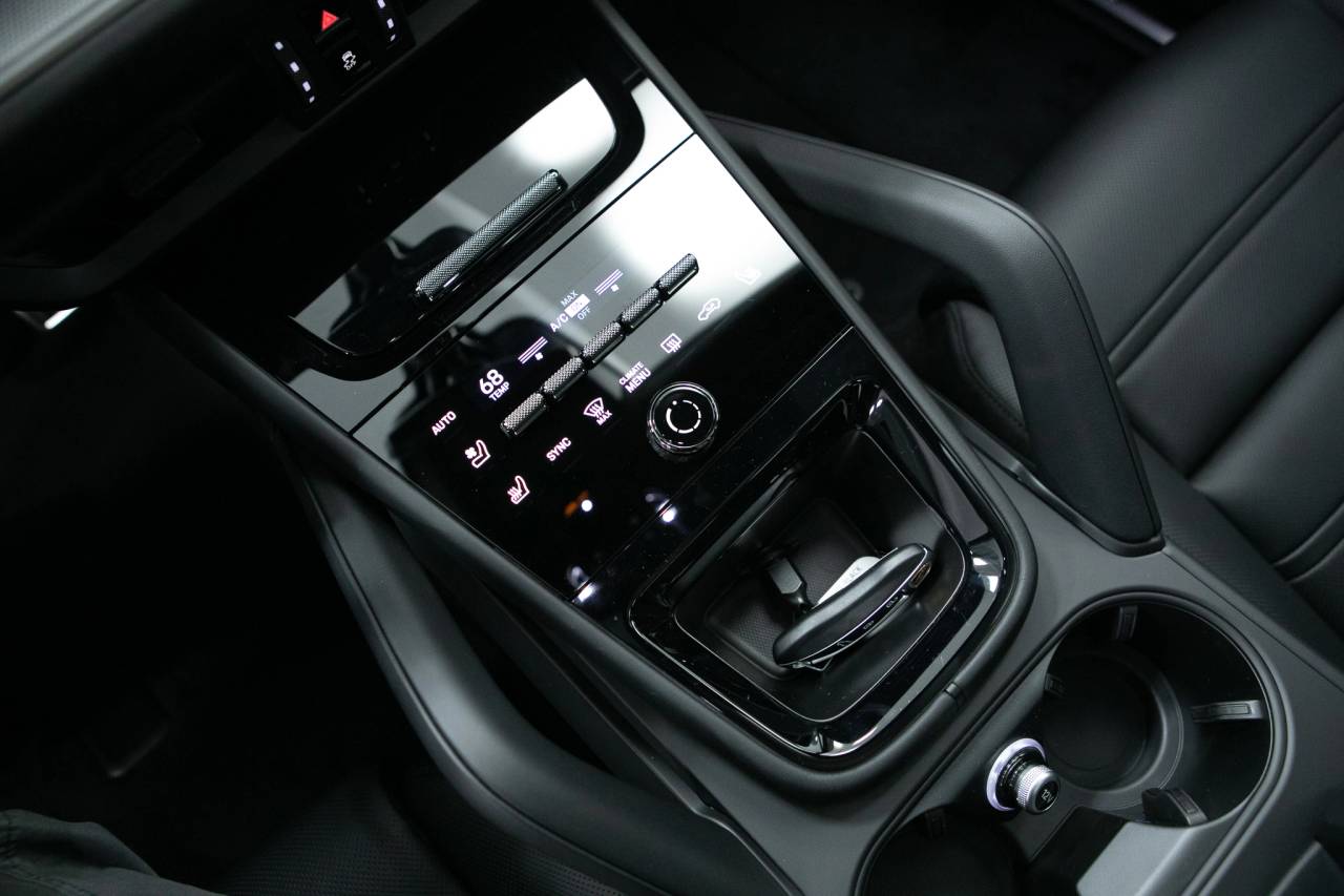 Thumbnail: 2026 Porsche  - 29