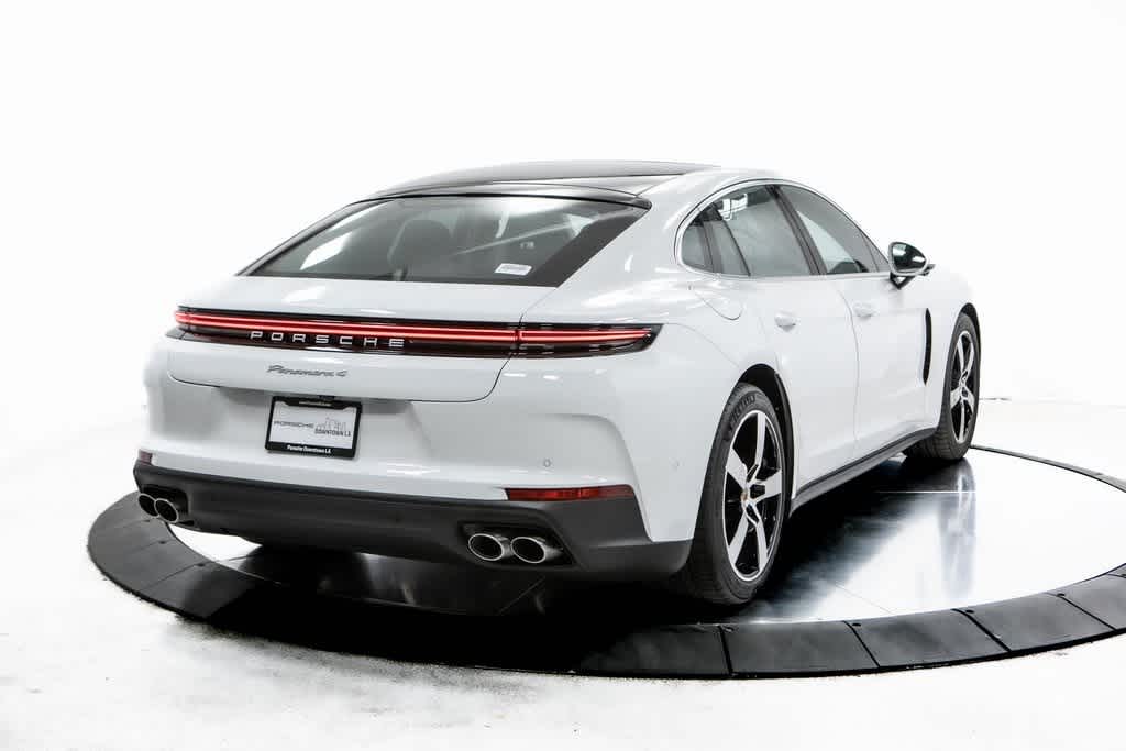Thumbnail: 2025 Porsche Panamera - 7