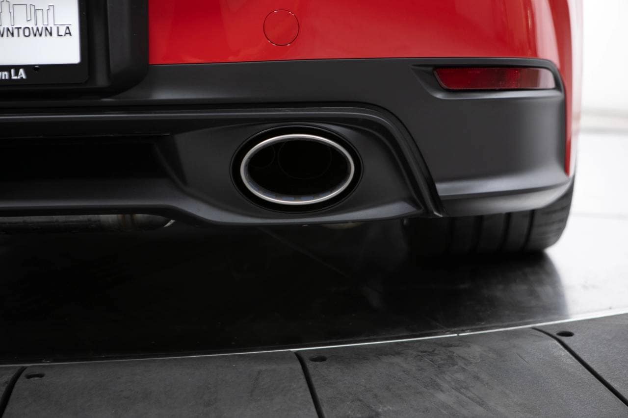 Thumbnail: 2026 Porsche 911 - 17