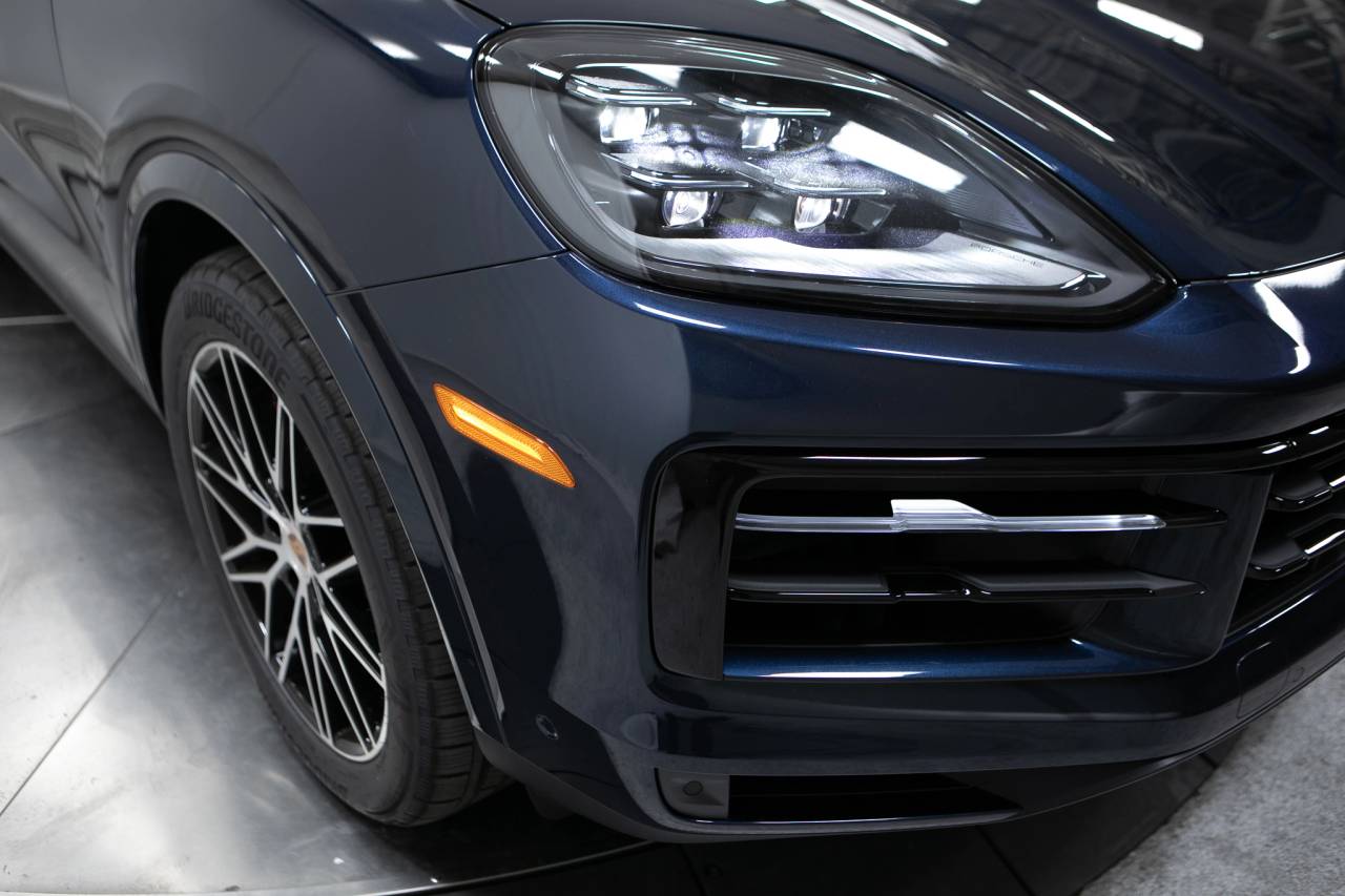 Thumbnail: 2026 Porsche Cayenne - 12