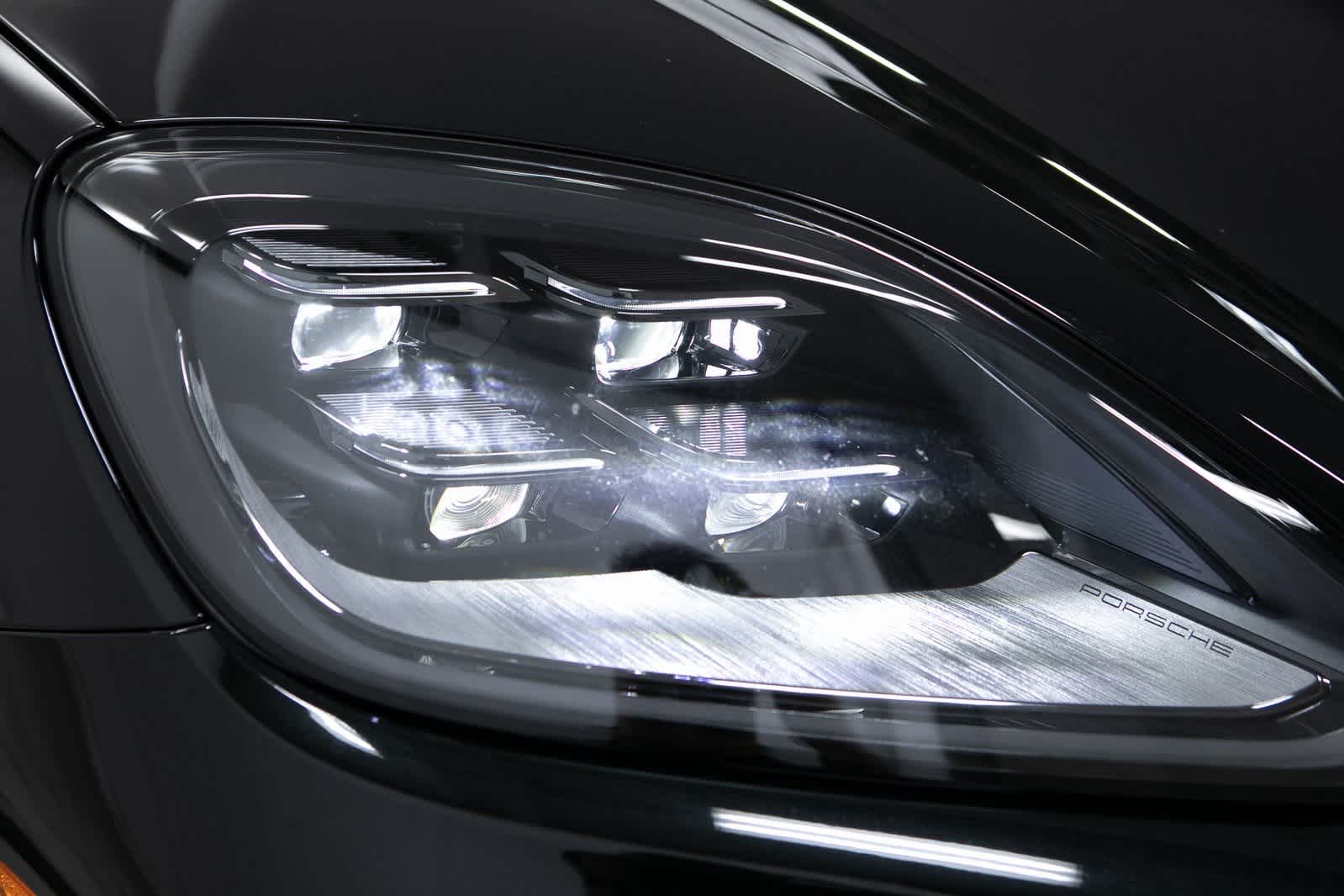Thumbnail: 2025 Porsche Cayenne - 34
