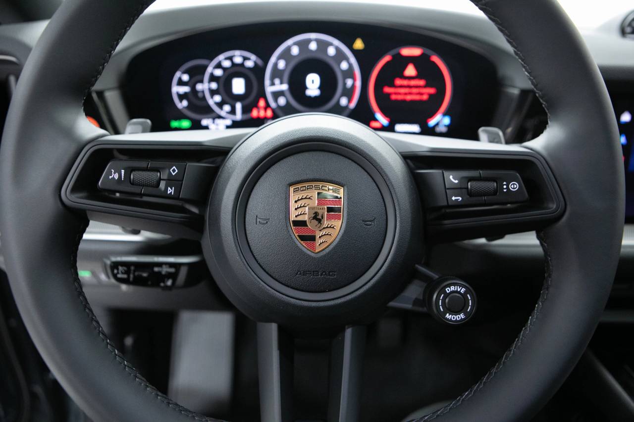 Thumbnail: 2026 Porsche  - 21