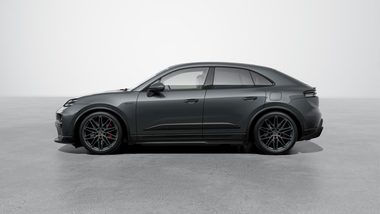 Thumbnail: 2026 Porsche Macan - 2