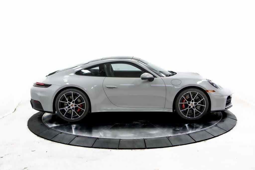 Thumbnail: 2025 Porsche 911 - 8