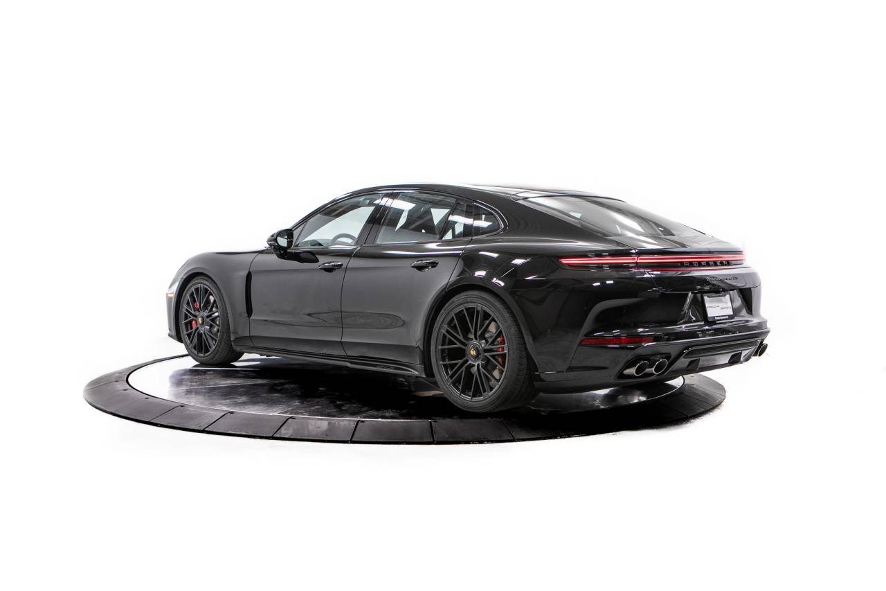 Thumbnail: 2026 Porsche Panamera - 3